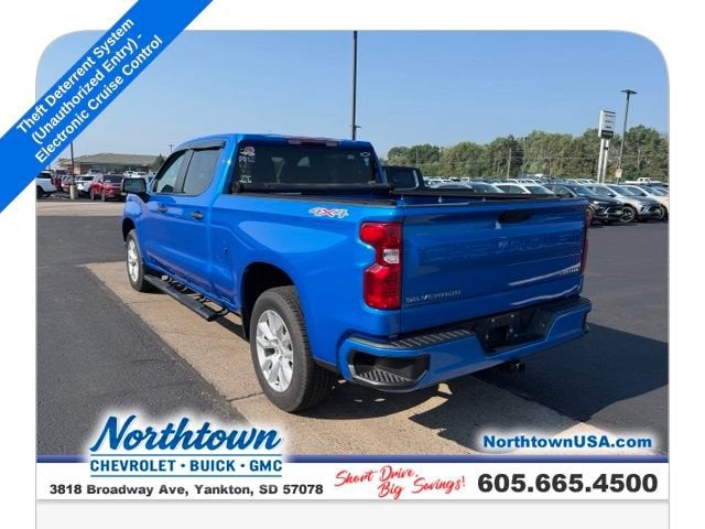 2025 Chevrolet Silverado 1500 Custom