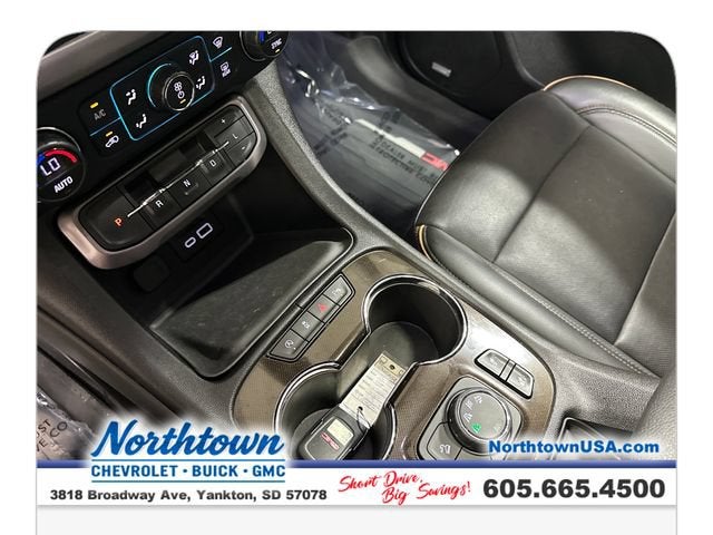 2021 GMC Acadia AT4