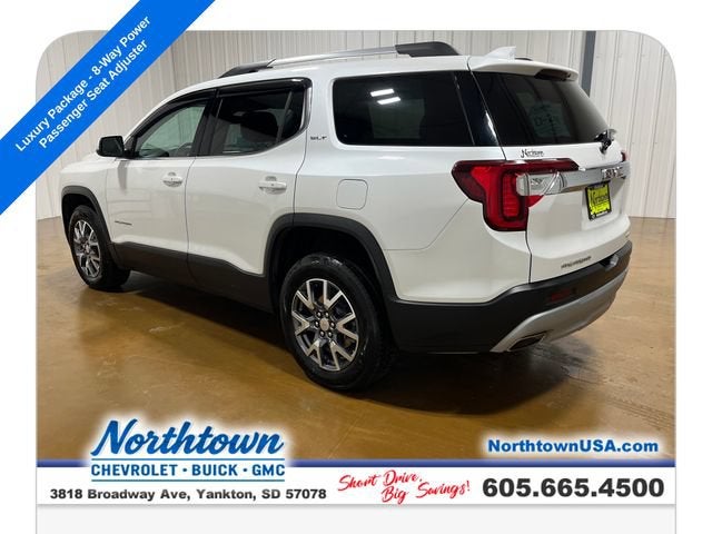 2023 GMC Acadia SLT