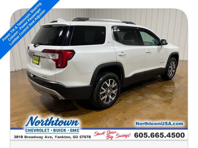 2023 GMC Acadia SLT