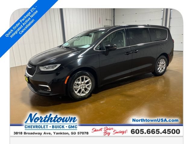 2023 Chrysler Pacifica