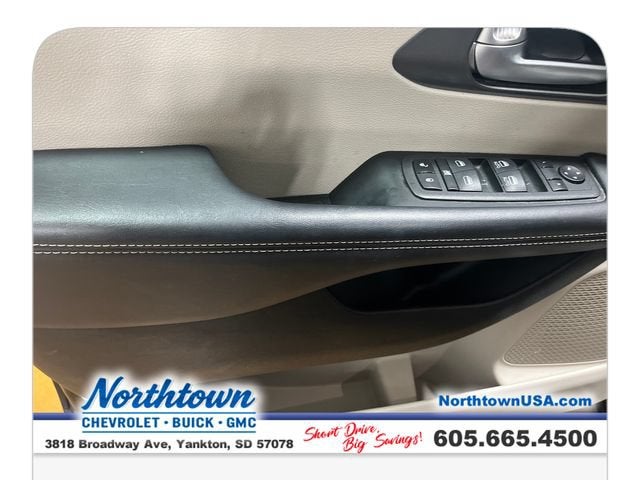 2023 Chrysler Pacifica Touring L - Photo 10