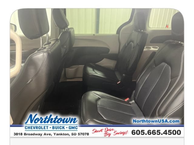 2023 Chrysler Pacifica Touring L - Photo 23