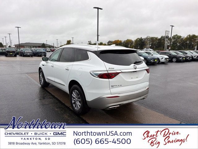 2024 Buick Enclave Essence