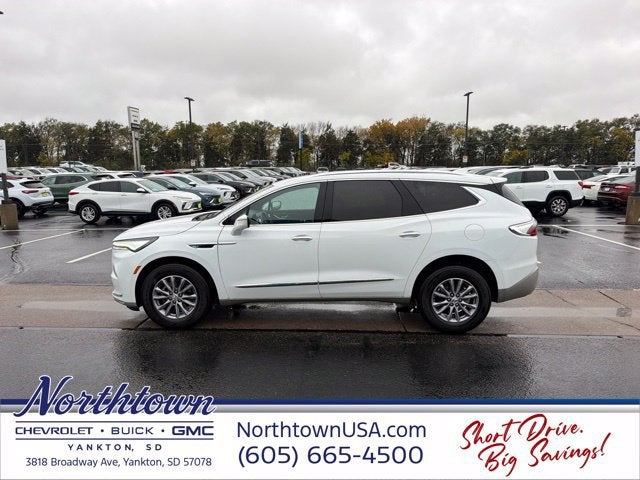 2024 Buick Enclave Essence