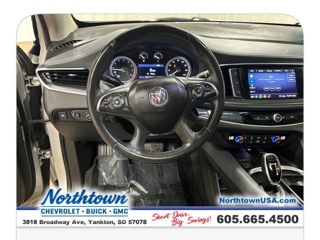 2020 Buick Enclave Essence