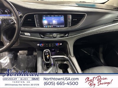 2020 Buick Enclave Essence