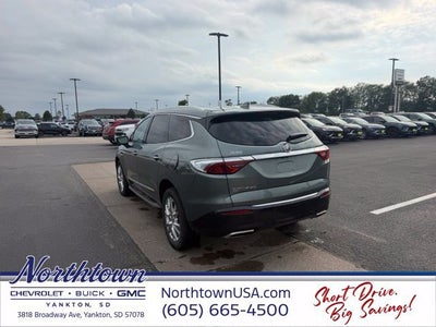 2024 Buick Enclave Essence