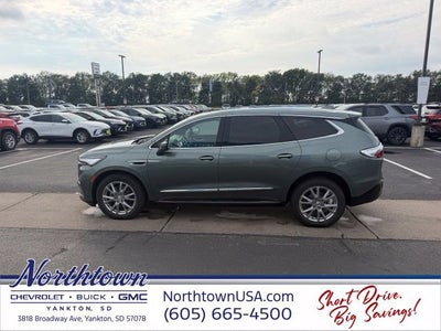 2024 Buick Enclave Essence