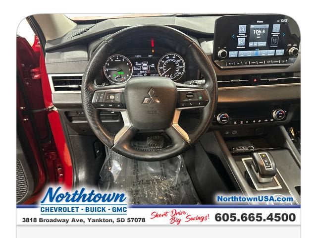 2024 Mitsubishi Outlander SE