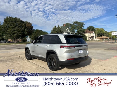 2023 Jeep Grand Cherokee Altitude