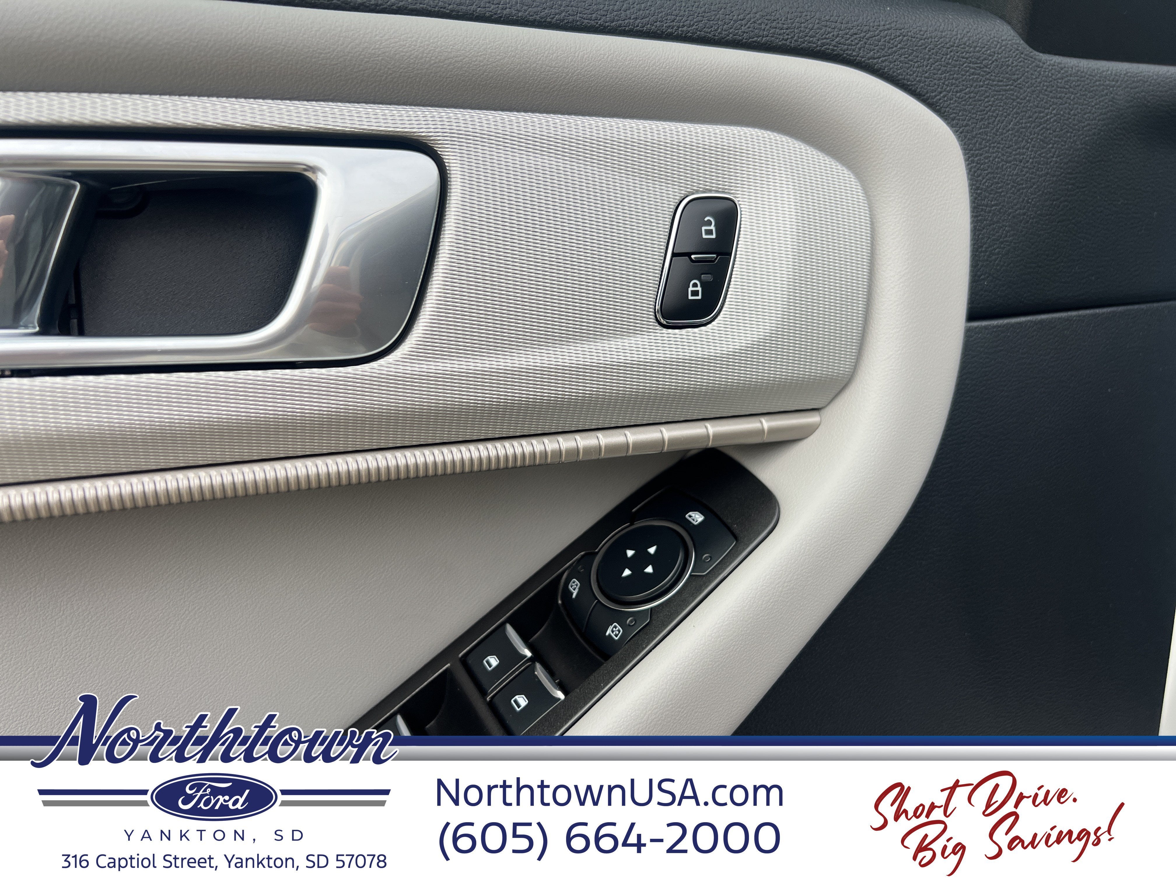 2026 Ford Explorer Base