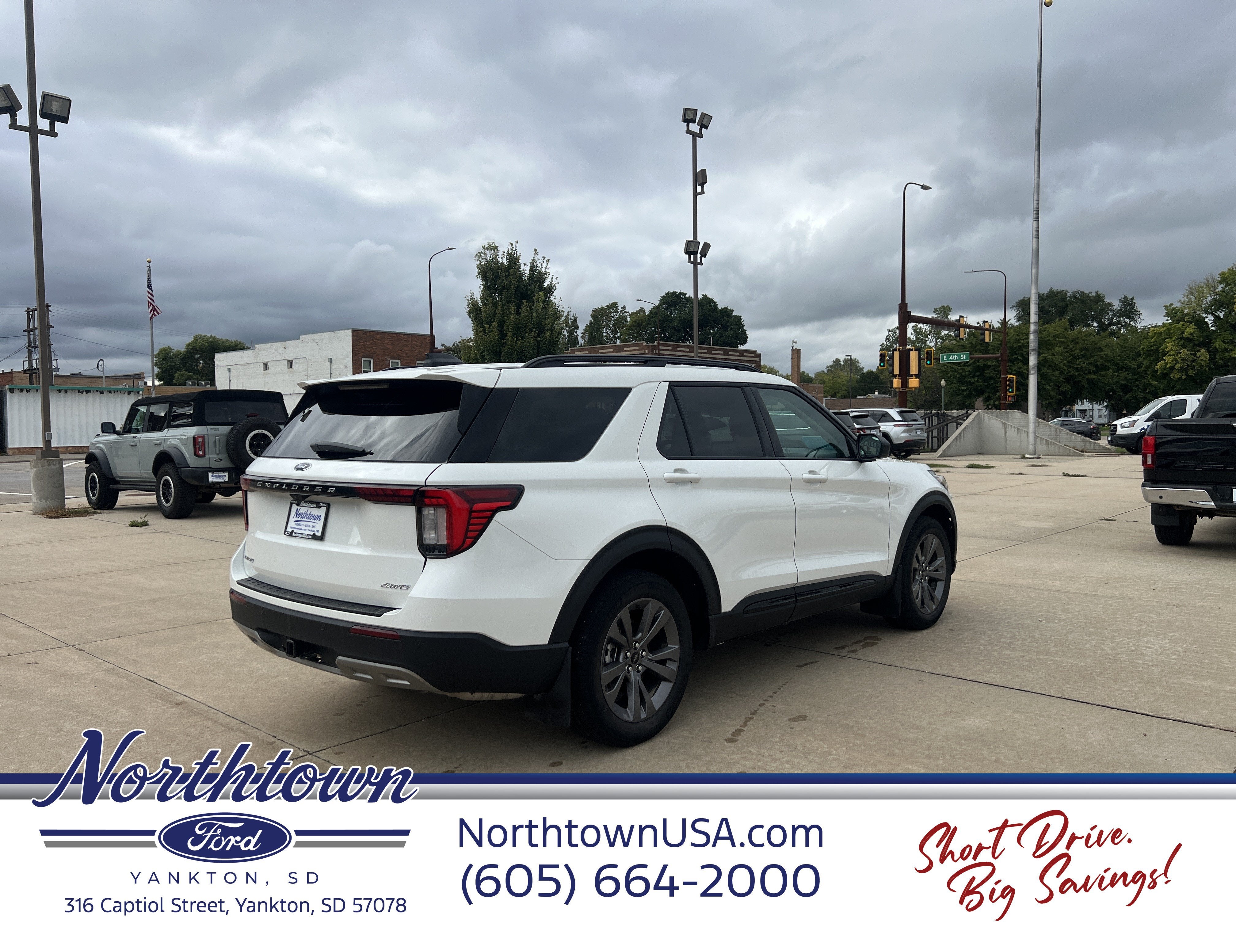 2026 Ford Explorer Base
