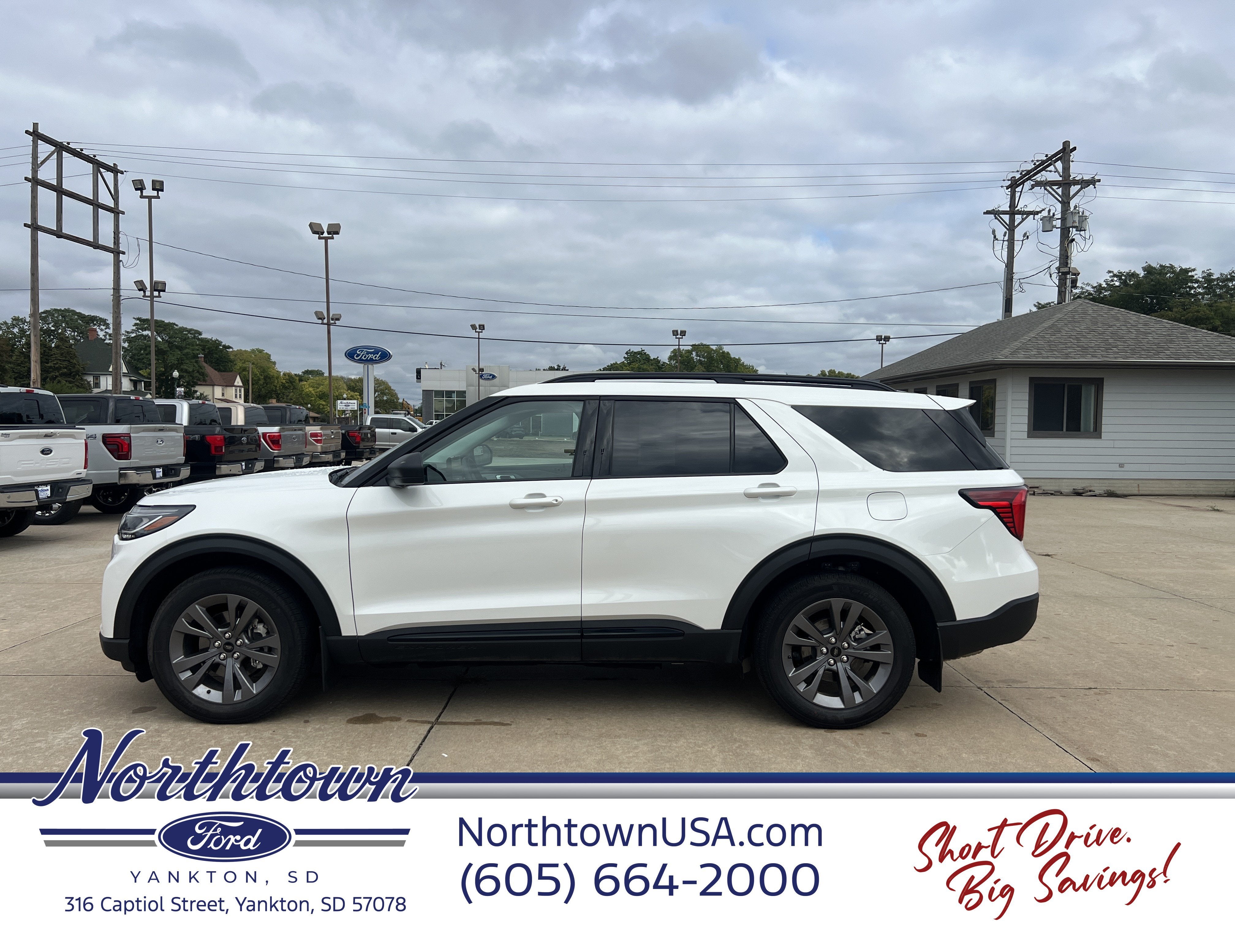2026 Ford Explorer Base