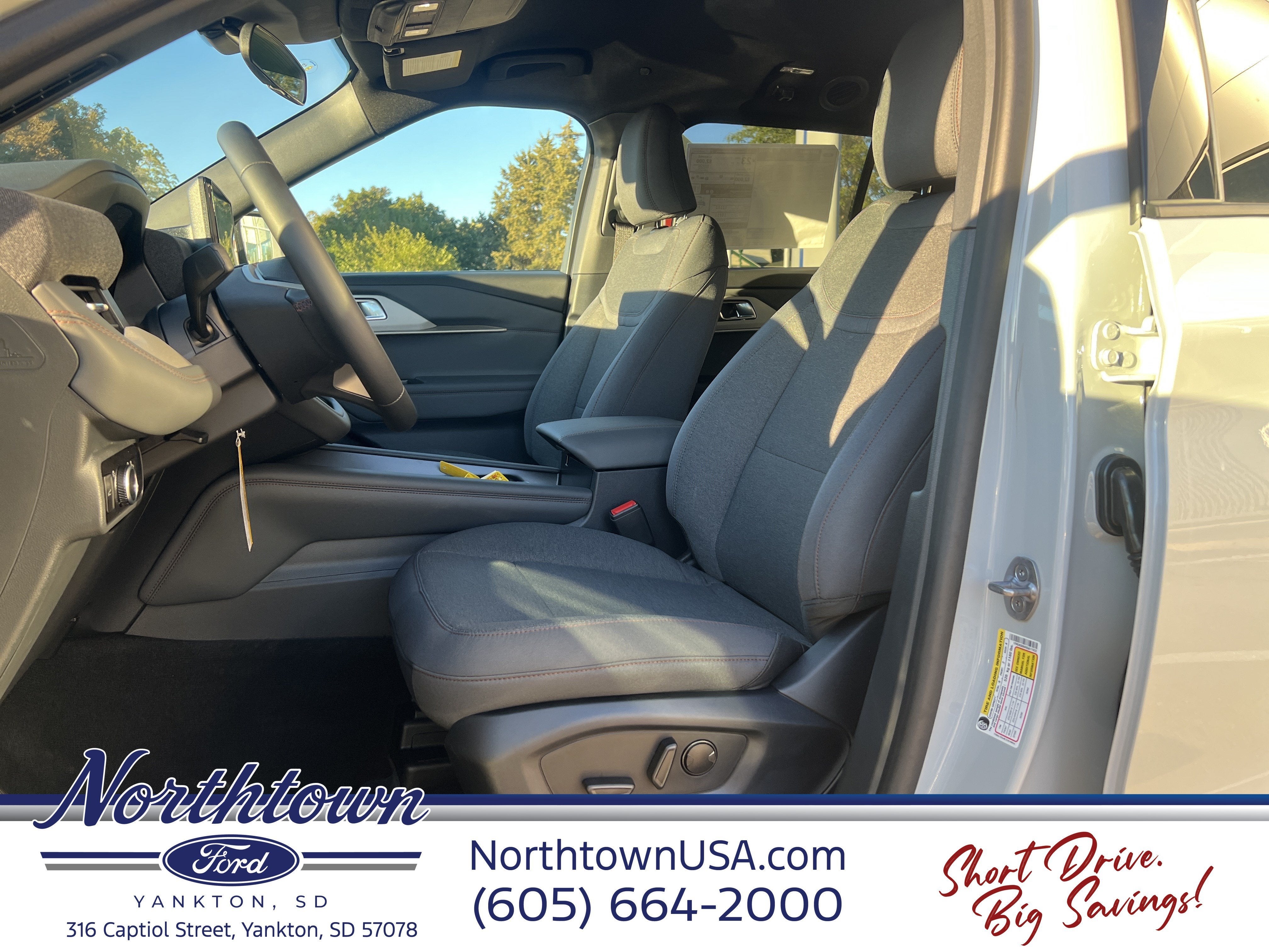 2027 Ford Explorer Active w 200A Pkg