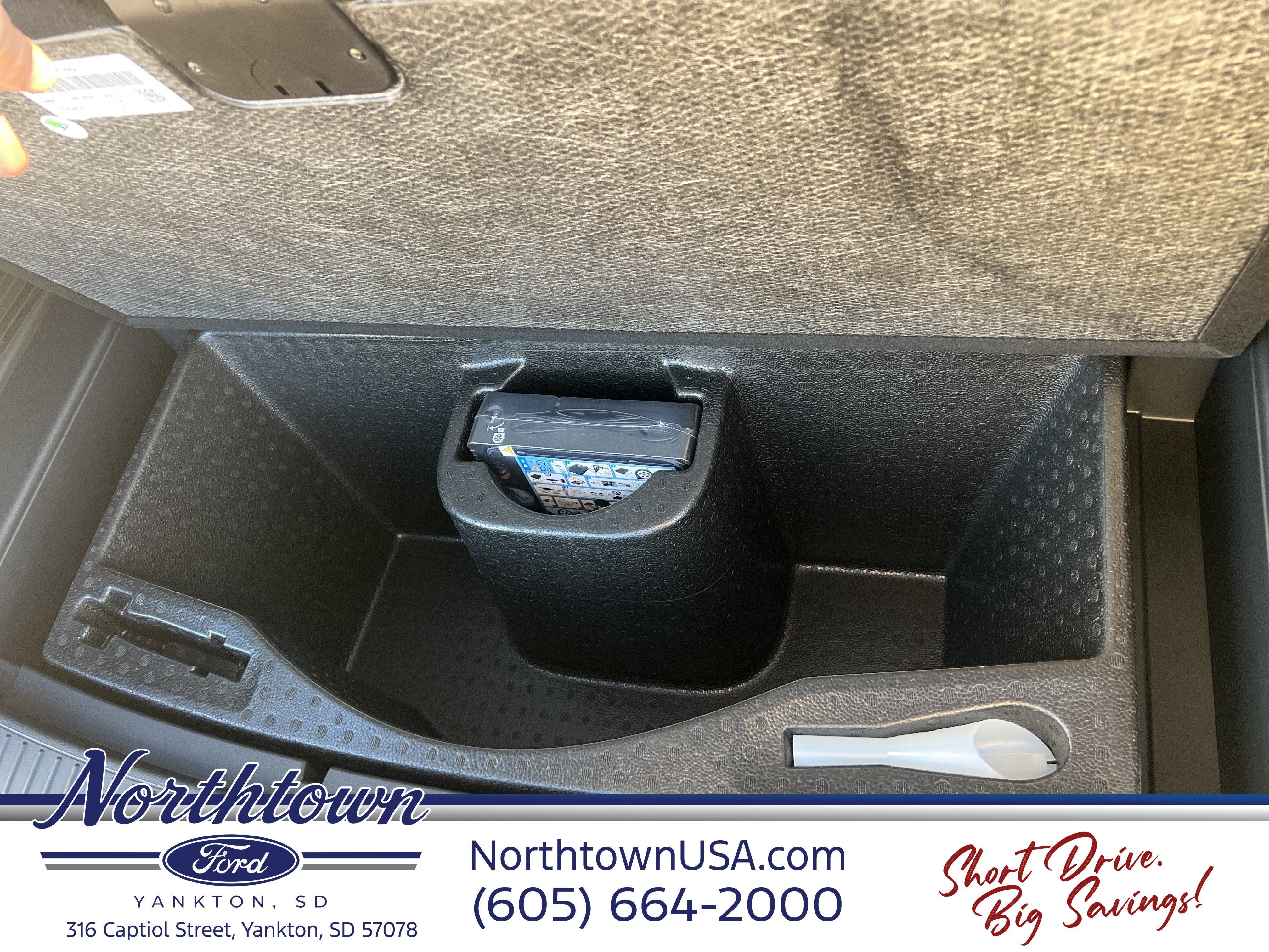 2027 Ford Explorer Active w 200A Pkg