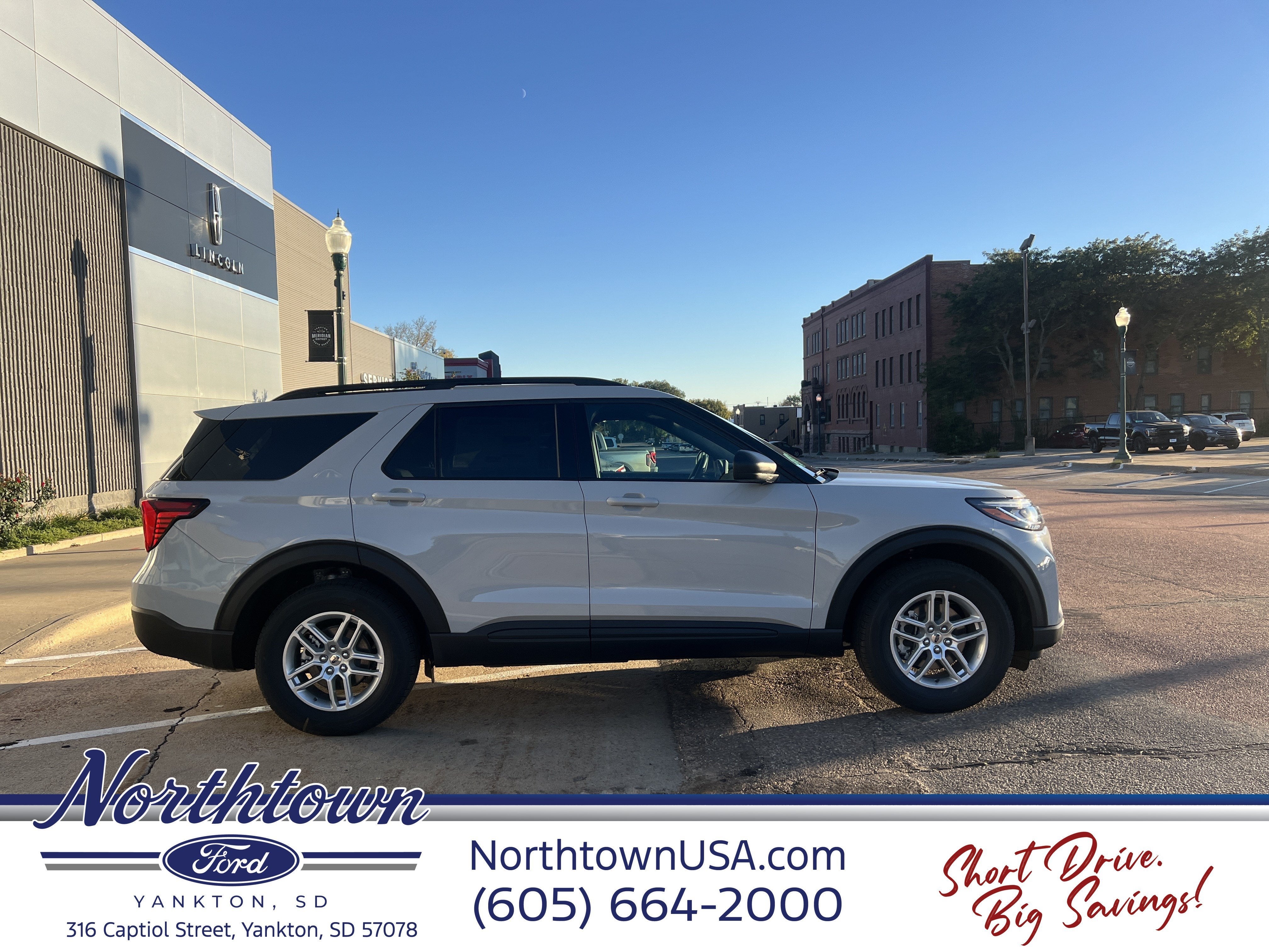 2027 Ford Explorer Active w 200A Pkg