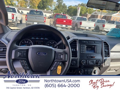 2017 Ford Super Duty F-350 DRW XLT