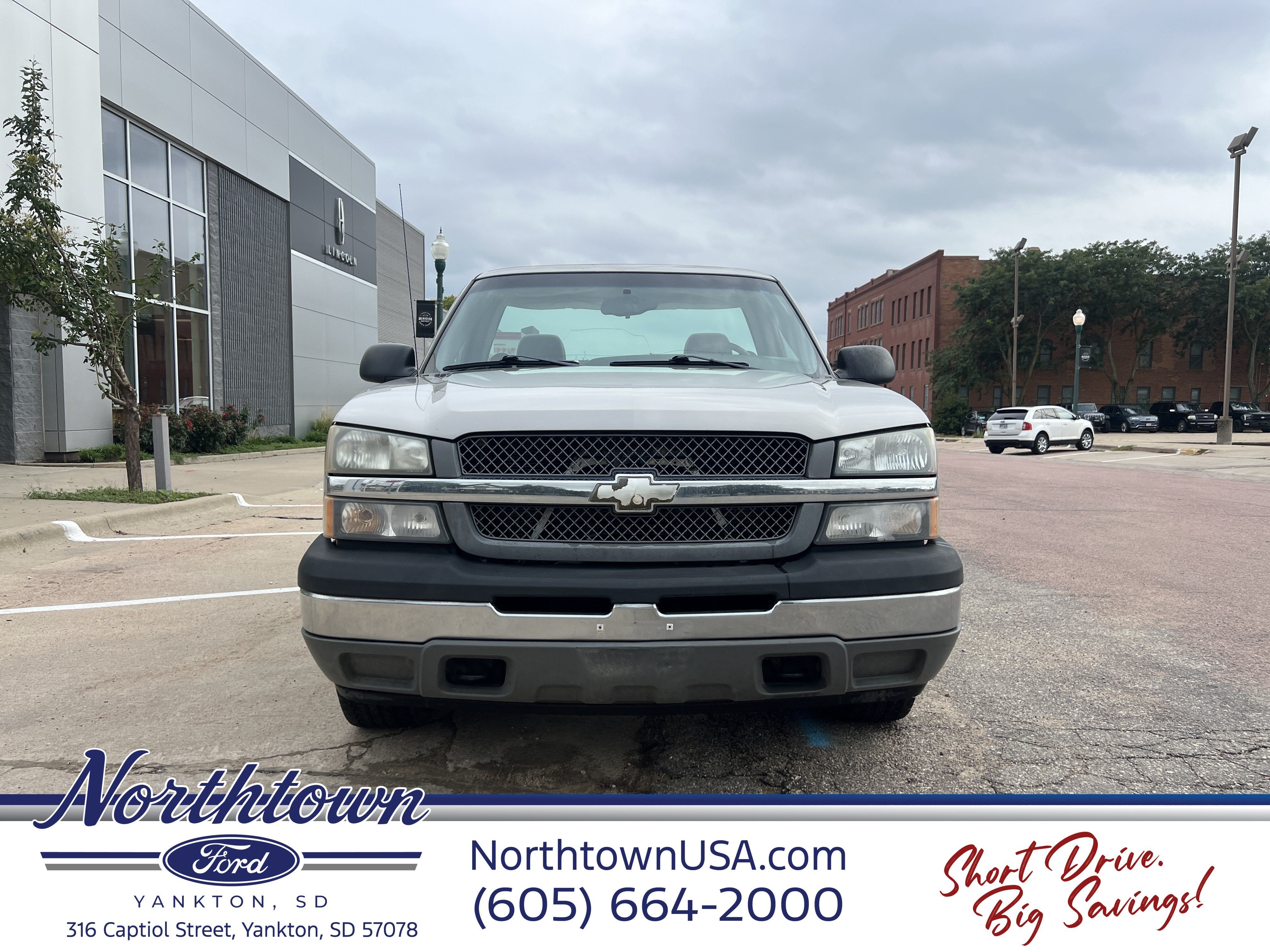 Used 2005 Chevrolet Silverado 1500 Work Truck with VIN 1GCEC14T85Z110157 for sale in Yankton, SD