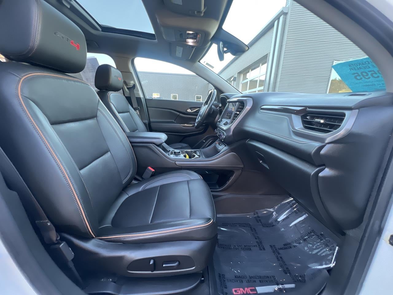 2021 GMC Acadia AT4