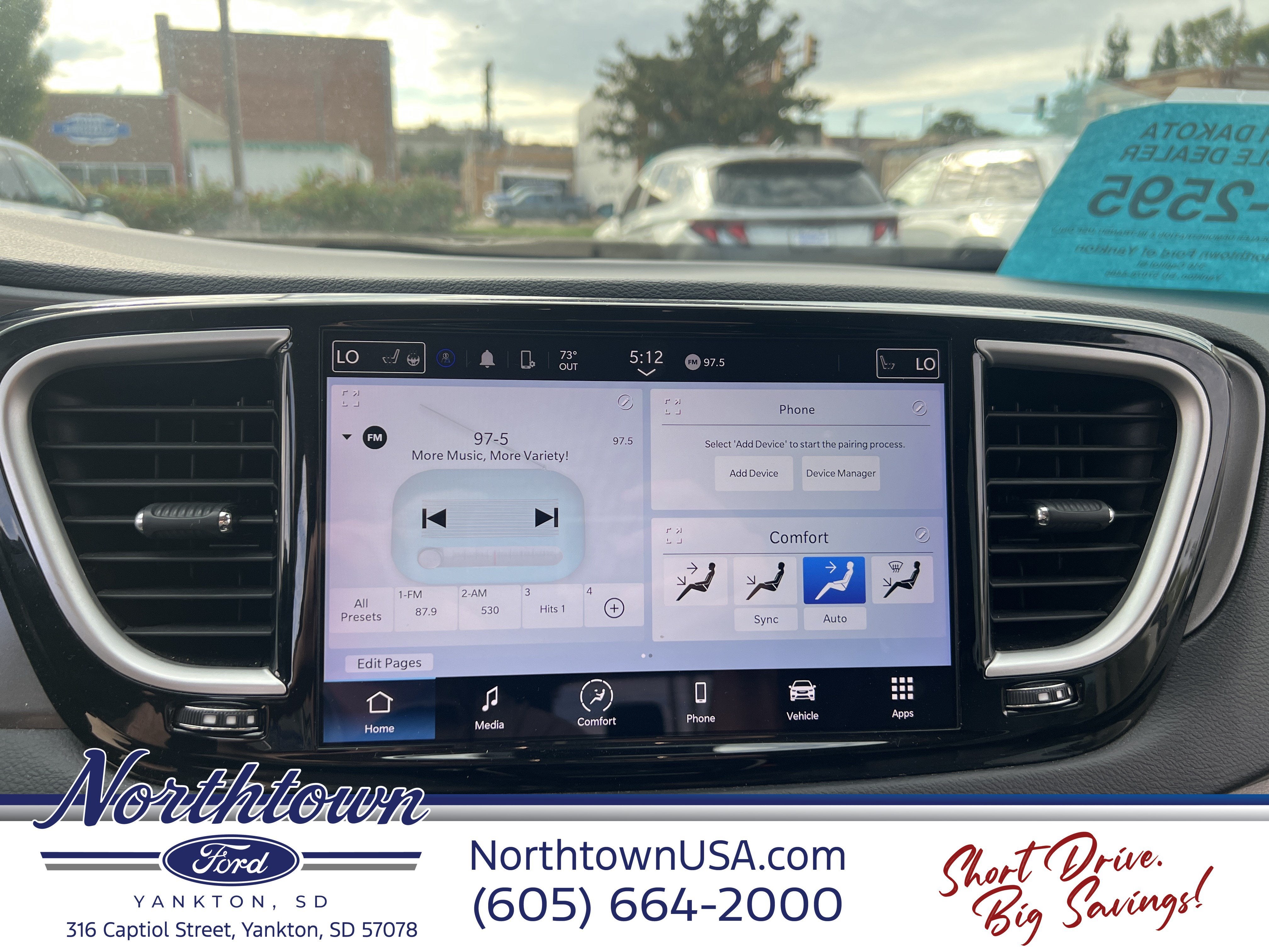 2023 Chrysler Pacifica Touring L - Photo 19