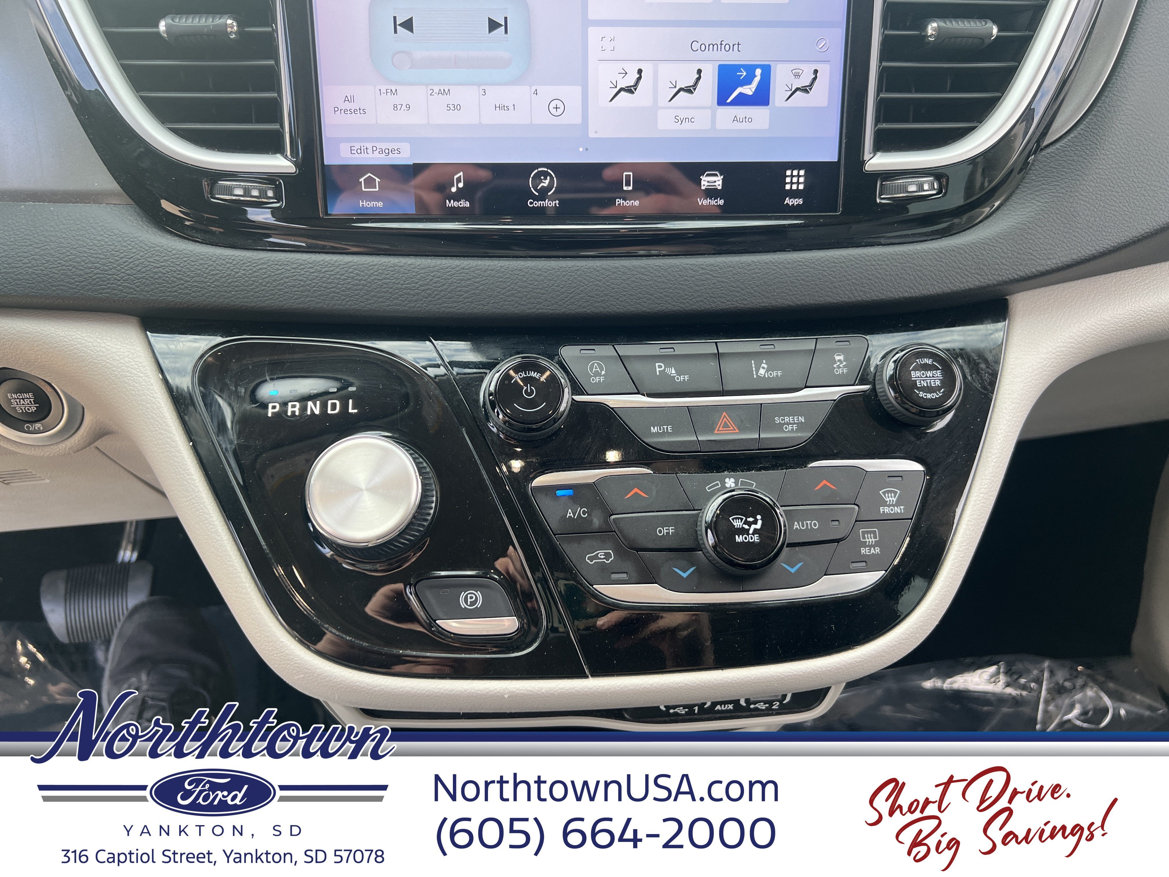 2023 Chrysler Pacifica Touring L - Photo 20