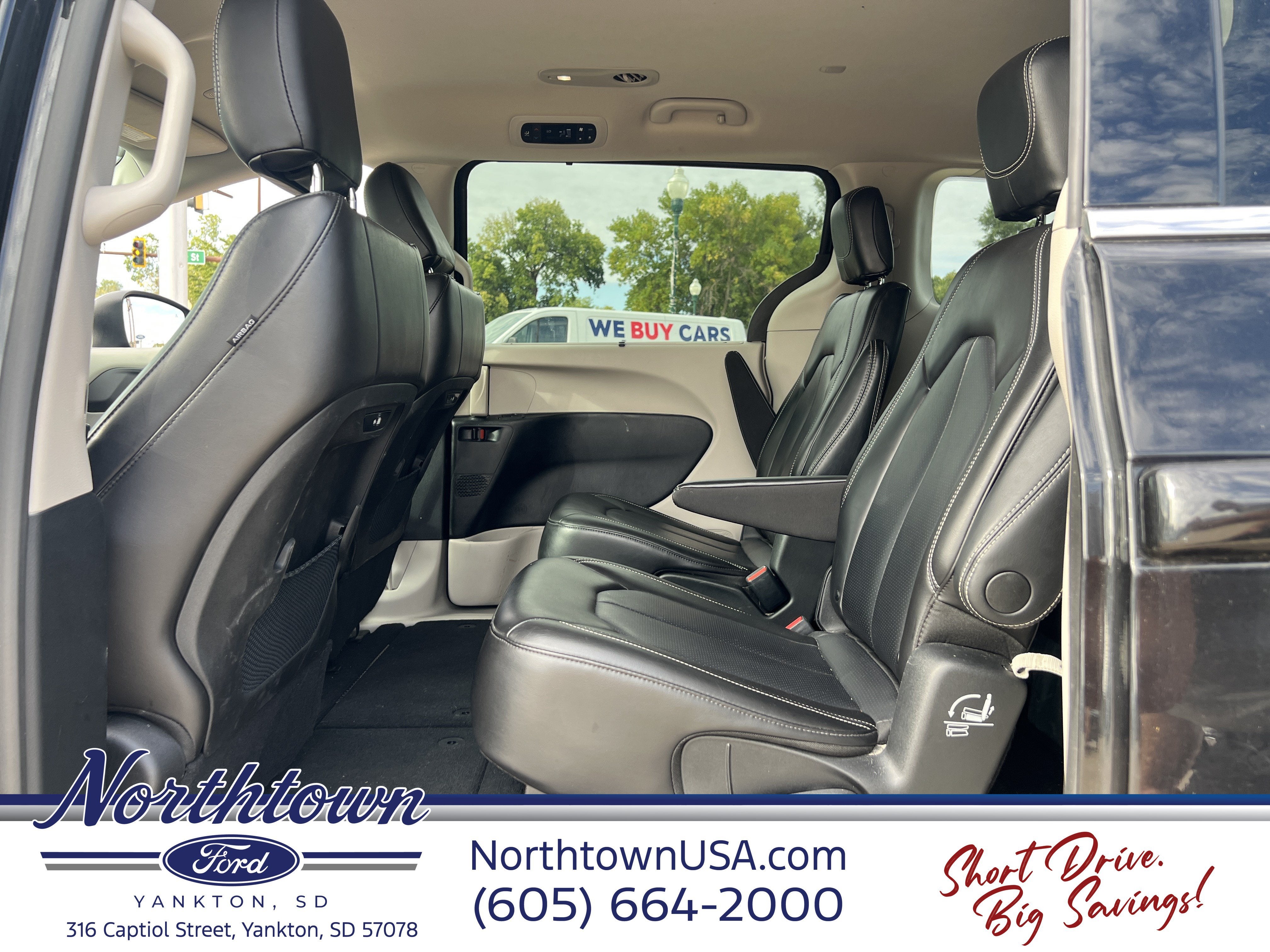 2023 Chrysler Pacifica Touring L - Photo 23