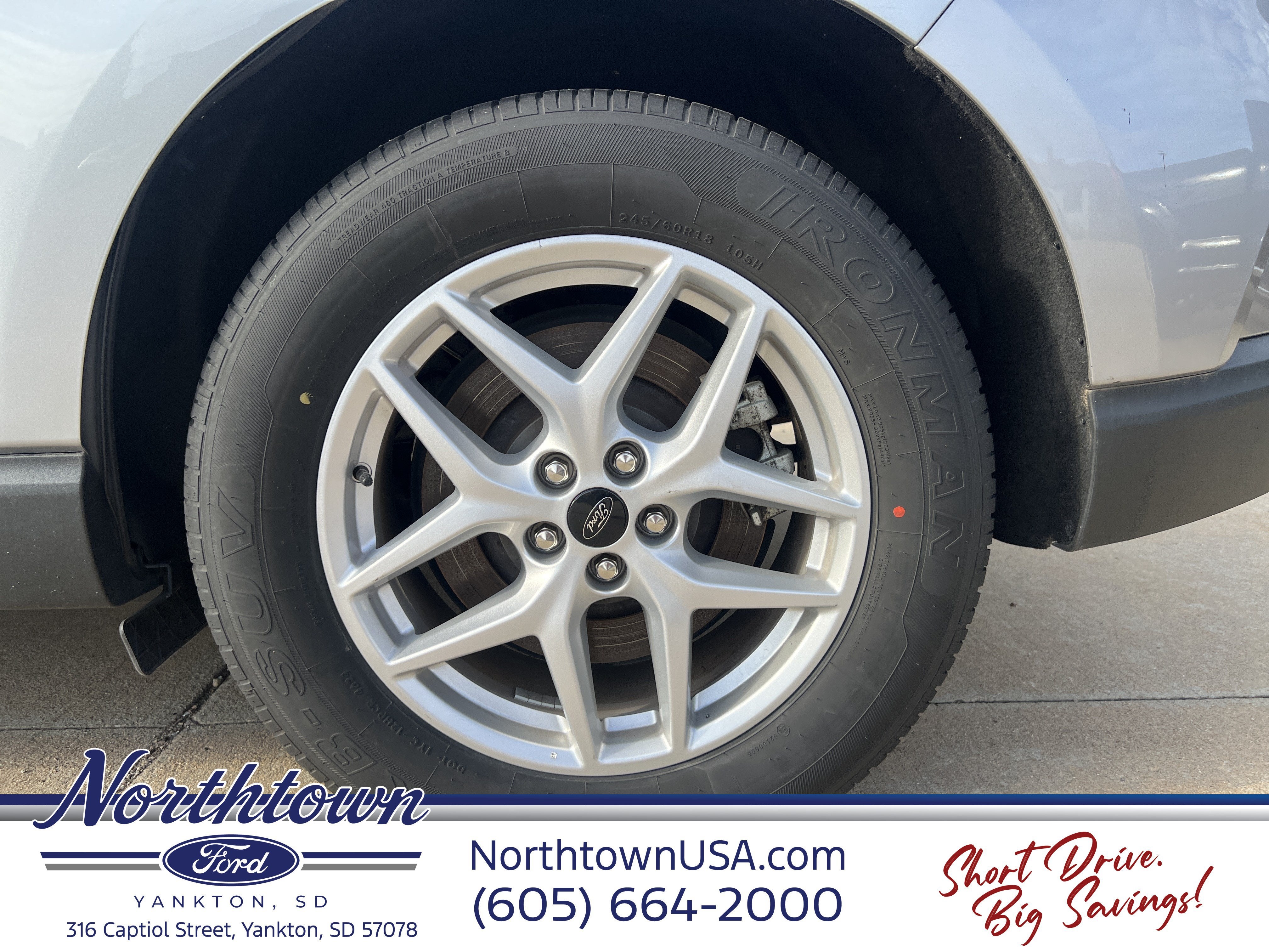 2024 Ford Edge Base