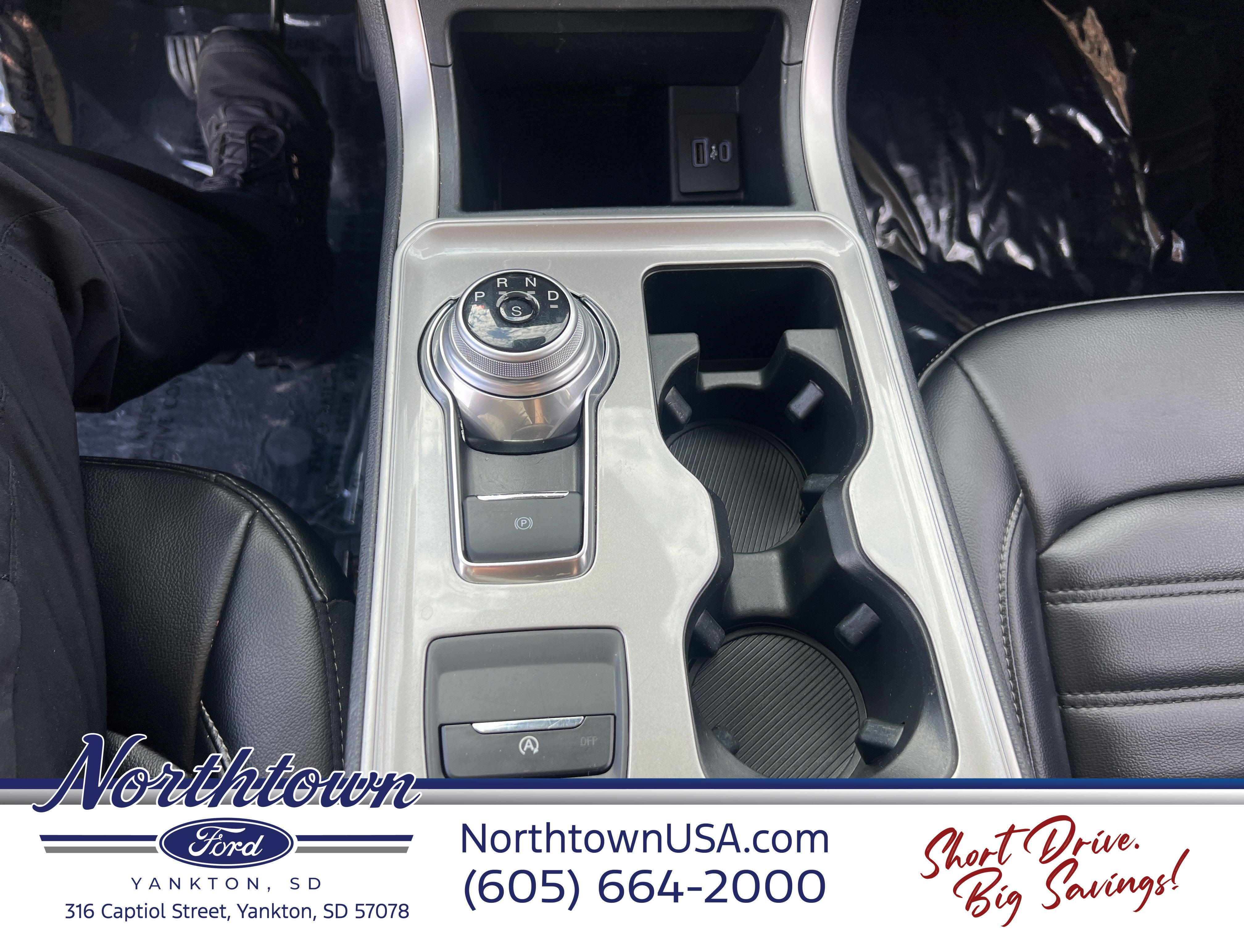 2024 Ford Edge Base
