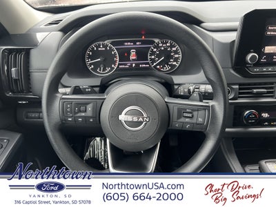 2024 Nissan Pathfinder S