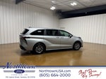 2025 Toyota Sienna LE